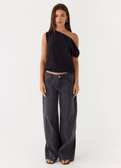 Top con diseño "Stick Around" - Negro