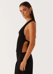 Top Safiya de un solo hombro - Negro