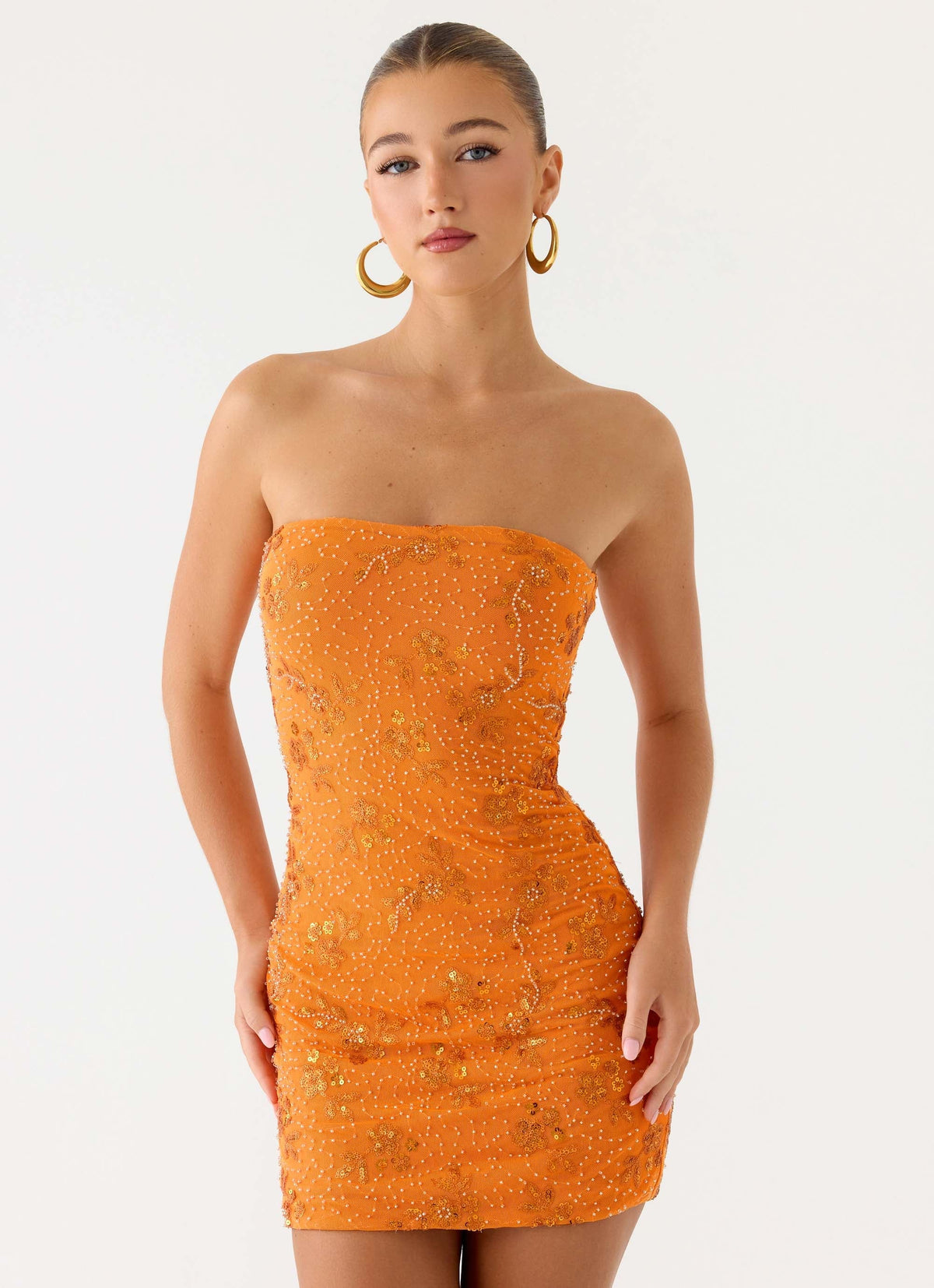Minivestido Laranja com Lantejoulas e Contas Push Back