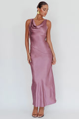 Vestido Longo Costas Abertas Cassiopeia Uva