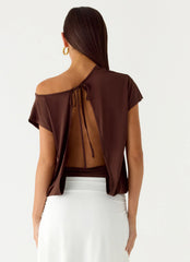 Top Raeni con Hombros Descubiertos - Chocolate
