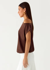 Top Raeni con Hombros Descubiertos - Chocolate