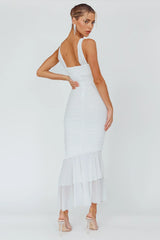 Vestido maxi blanco de cola de pez fruncido Nadia