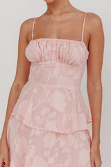 Vestido largo Provence Bloom con volantes y jacquard rosa