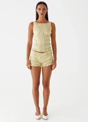 Minishorts fruncidos Girls Like Us - Amarillo