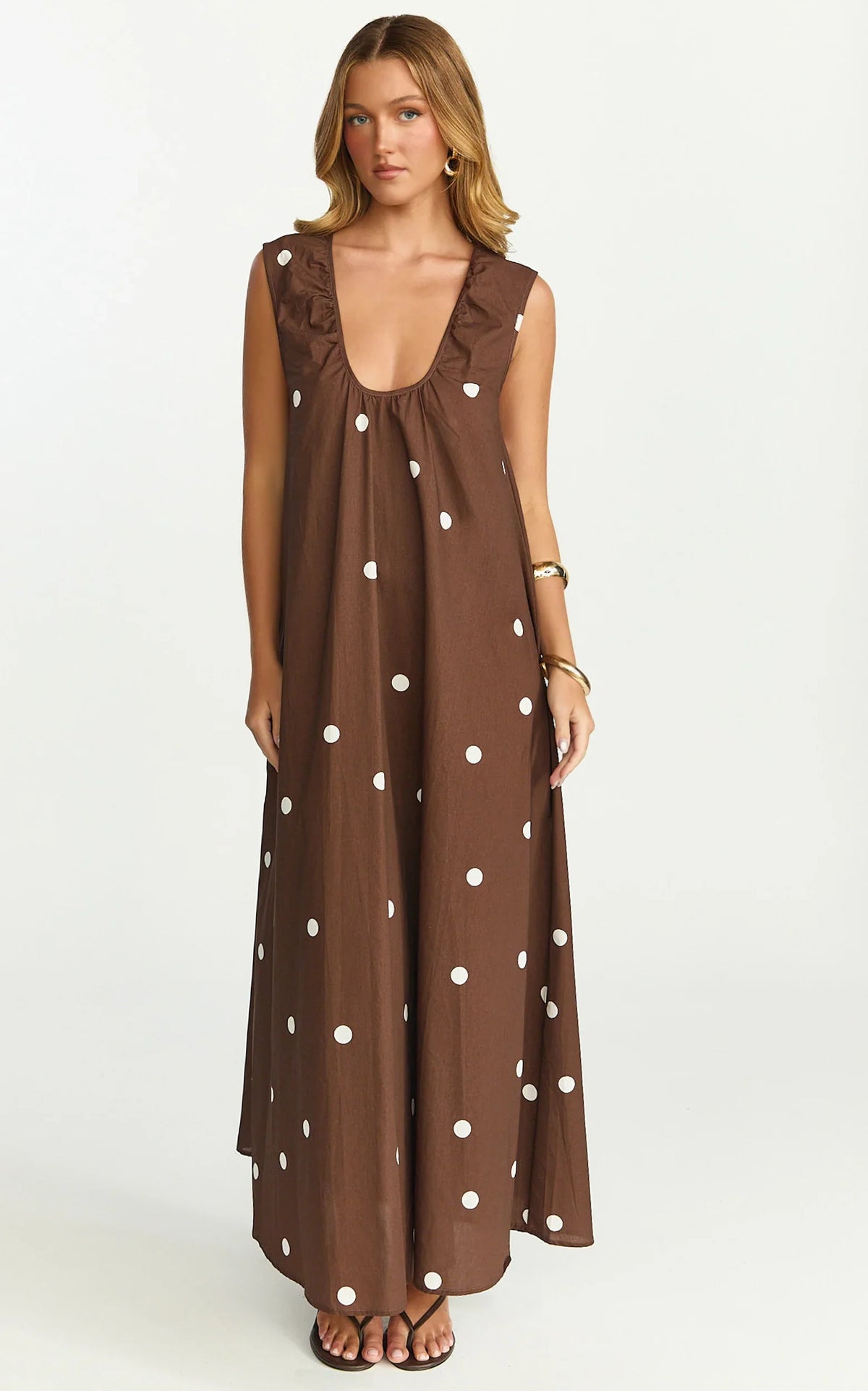 Vestido Longo Simone - Vestido de Poás de Linho com Decote Halter em Chocolate