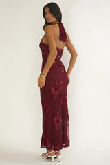 Vestido Maxi Shana com Decote Halter e Adereços - Vinho