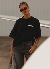 Camiseta Oversized Signature - Preto