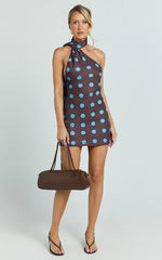 Vestido Mini Maddox - Vestido Slip com Gola Lenço e Amarração Baixa nas Costas com Estampa de Poás