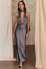Vestido longo com decote halter Italia Azure Carvão