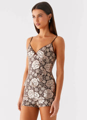 Top Cami com Lantejoulas Apolina - Chocolate