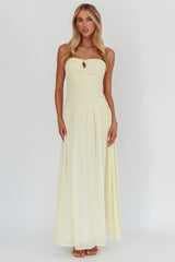 High Streets Vestido maxi sin tirantes mantequilla