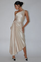 Vestido plisado acordeón de un hombro Brooklynn color champán