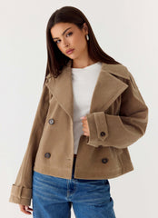 Chaqueta corta tipo gabardina de antelina Evan - Color canela