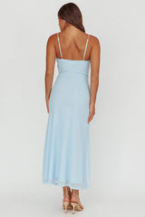 Vestido maxi con aberturas y cintura caída de Azure Sun azul claro
