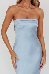 Vestido longo azul Kona com costas abertas sem alças