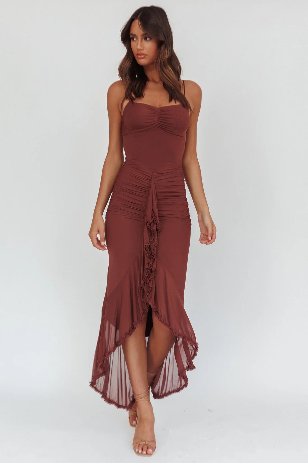 Vestido midi con volantes en cascada Kamilah, color granate