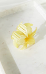 Presilha de cabelo Olga – Presilha de flor em amarelo