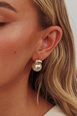 Pendientes Lulu con perlas y detalles dorados