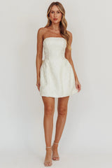 Mini Vestido com Laço Melty Kisses Creme