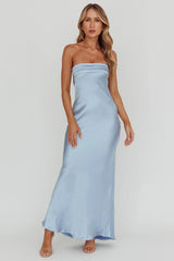 Vestido longo azul Kona com costas abertas sem alças