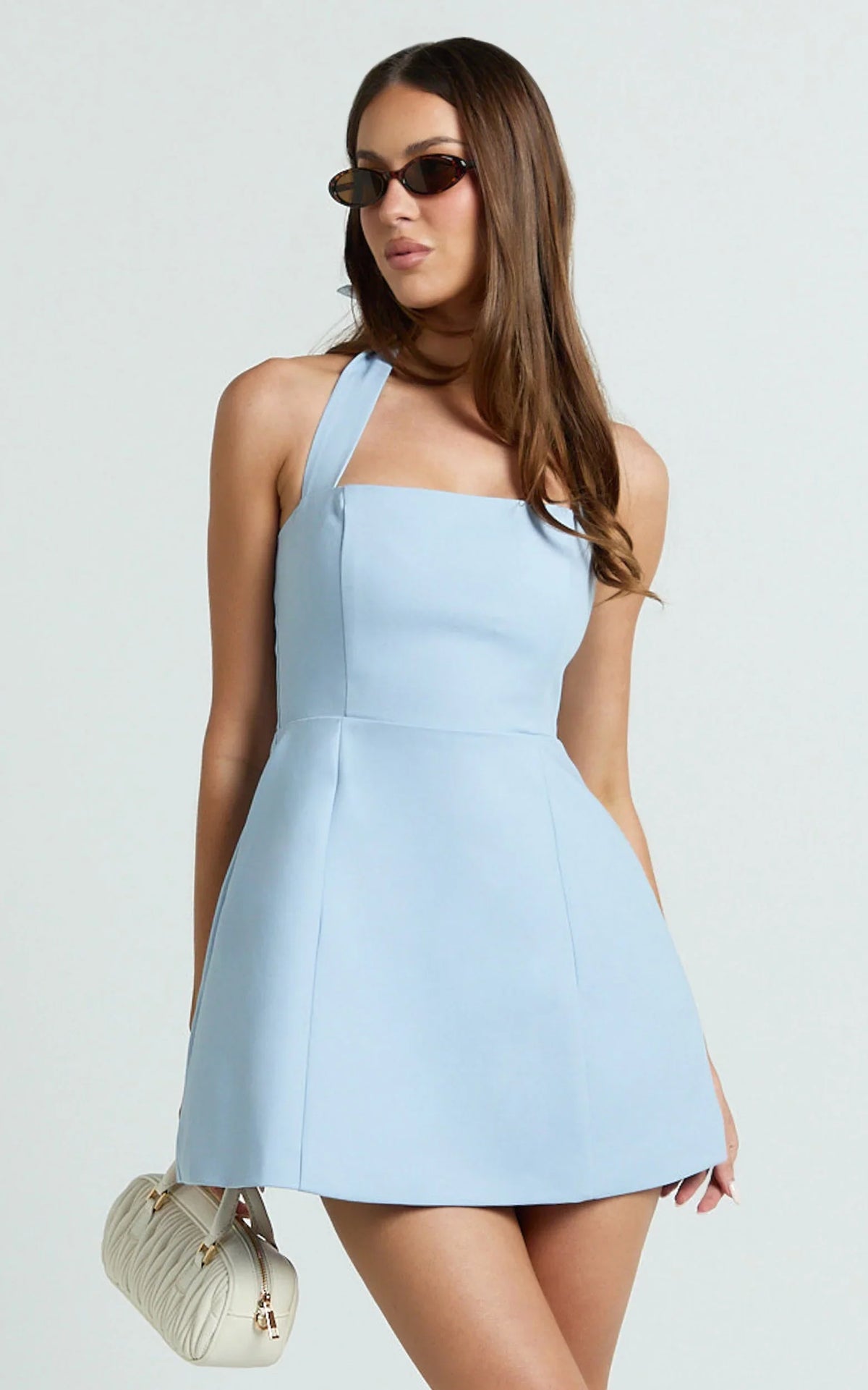 Minivestido Dante - Vestido de Saia Tulipa com Laço no Pescoço em Azul Suave