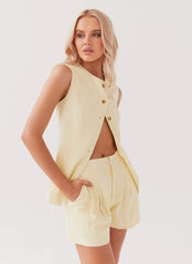Shorts de Linho Born For Bordeaux - Lemon