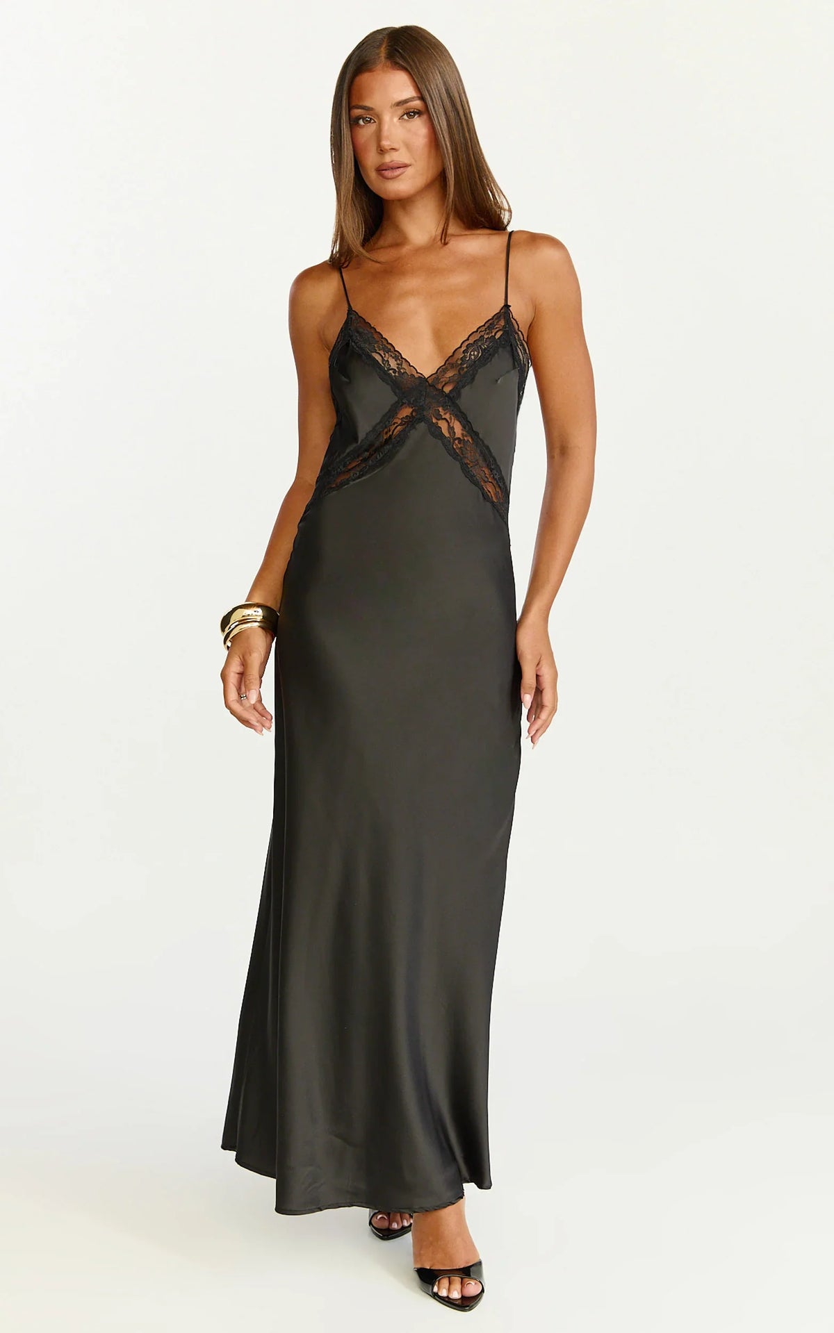 Vestido Christy Midi - Vestido lencero con cuello de pico y detalles de encaje en negro