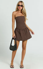 Minivestido Donatella – Vestido Tomara que Caia com Cintura Baixa na Cor Chocolate