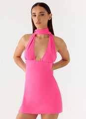Minivestido Melisande com Lenço no Pescoço - Fúcsia