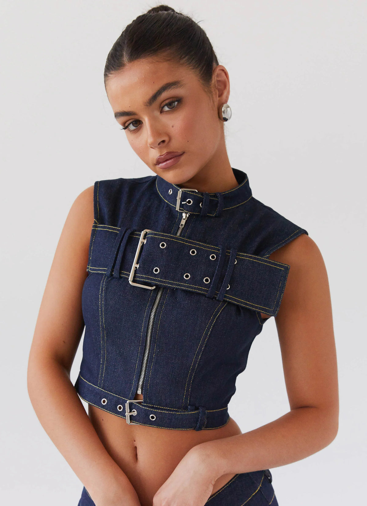 Top Greedy Denim con Hebilla - Índigo